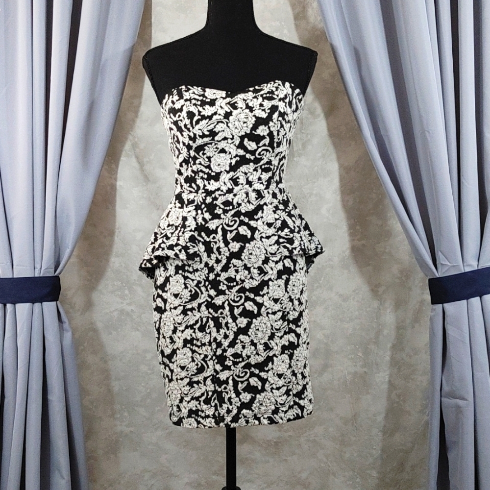 Strapless Floral Bodycon Mini Dress